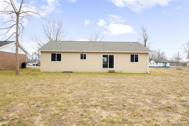 332 Gladys Street, Marine City, MI 48039