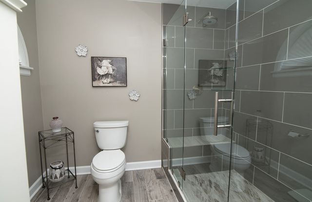 421 Burke Drive, Carol Stream, IL 60188