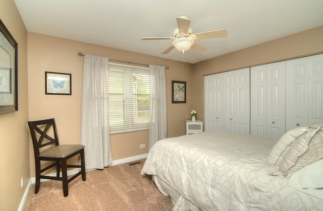 421 Burke Drive, Carol Stream, IL 60188