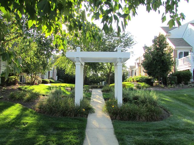 2009 CONCORD Drive, Mchenry, IL 60050