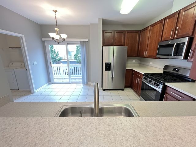 2009 CONCORD Drive, Mchenry, IL 60050