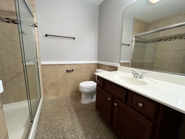 2009 CONCORD Drive, Mchenry, IL 60050