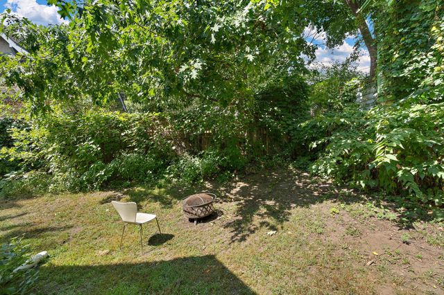 891 Benhill Road, Saint Paul, MN 55105