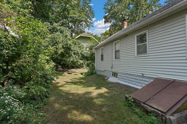 891 Benhill Road, Saint Paul, MN 55105