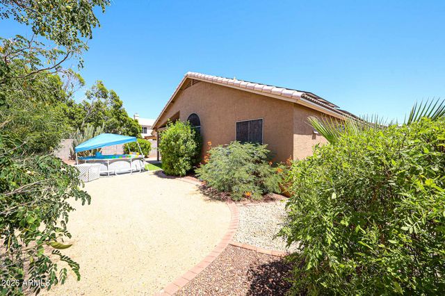 8845 W GREER Avenue, Peoria, AZ 85345