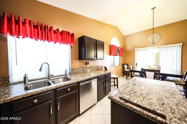 8845 W GREER Avenue, Peoria, AZ 85345