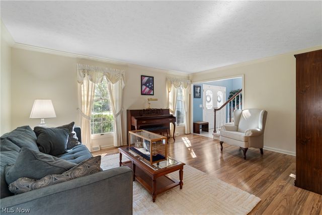 2180 Macon Court, Westlake, OH 44145