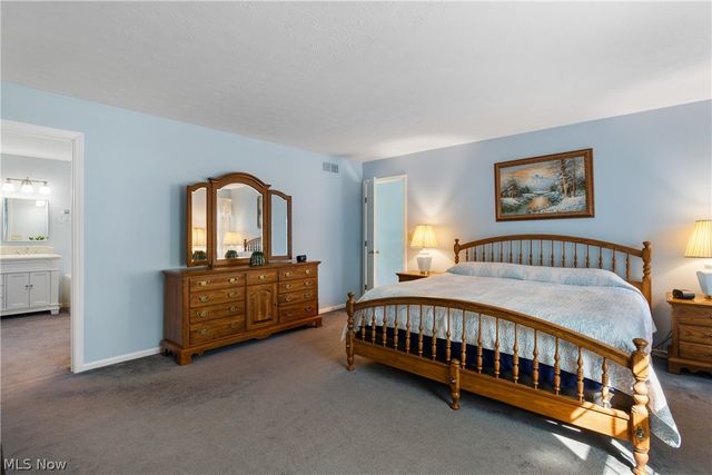 2180 Macon Court, Westlake, OH 44145