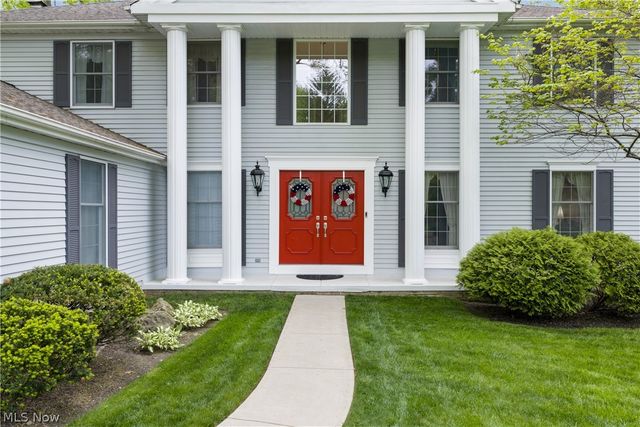 2180 Macon Court, Westlake, OH 44145