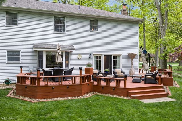2180 Macon Court, Westlake, OH 44145