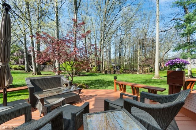 2180 Macon Court, Westlake, OH 44145