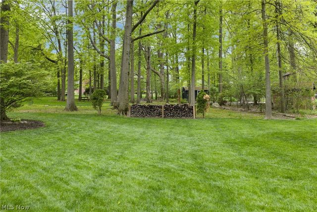 2180 Macon Court, Westlake, OH 44145