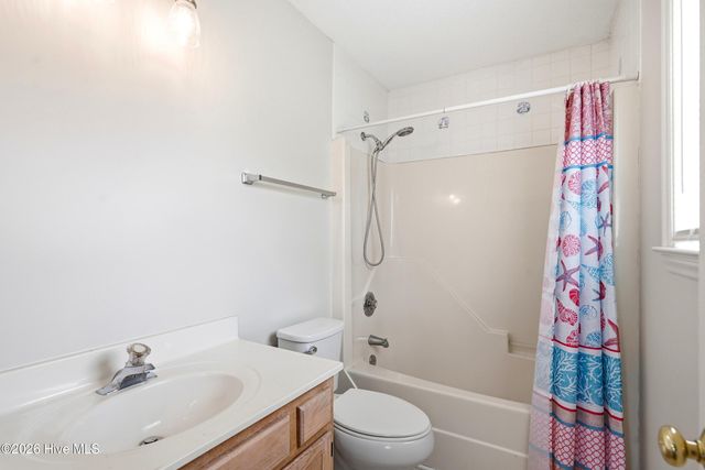 706 Nut Bush Court, Wilmington, NC 28411