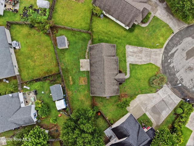 706 Nut Bush Court, Wilmington, NC 28411
