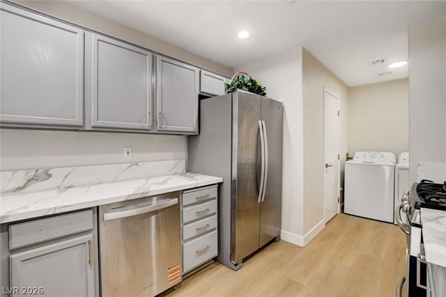 3923 Starfield Lane, Las Vegas, NV 89147