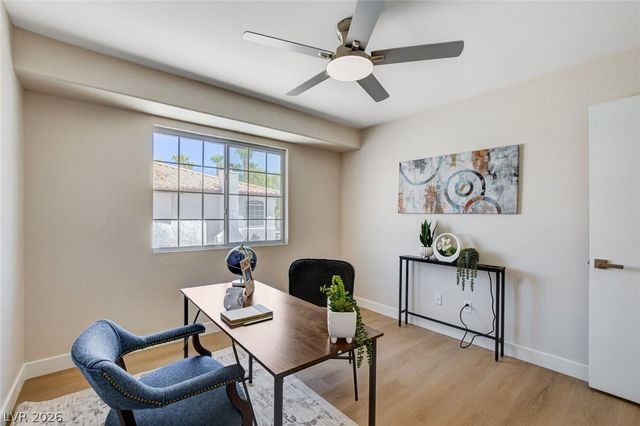 3923 Starfield Lane, Las Vegas, NV 89147
