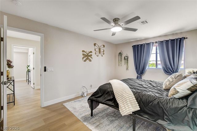 3923 Starfield Lane, Las Vegas, NV 89147