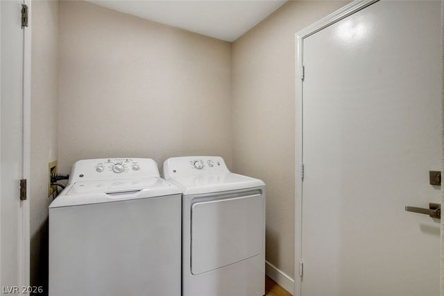 3923 Starfield Lane, Las Vegas, NV 89147