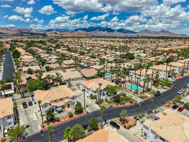 3923 Starfield Lane, Las Vegas, NV 89147