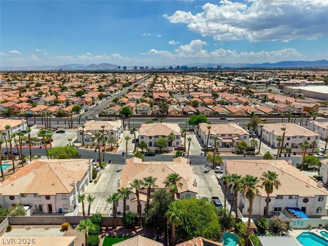 3923 Starfield Lane, Las Vegas, NV 89147