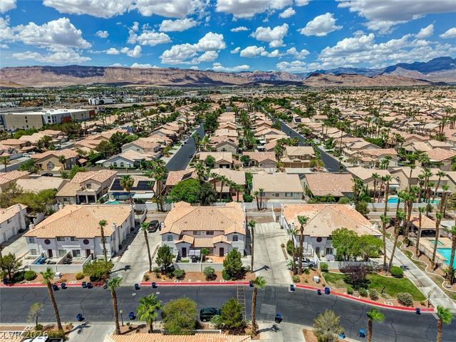 3923 Starfield Lane, Las Vegas, NV 89147