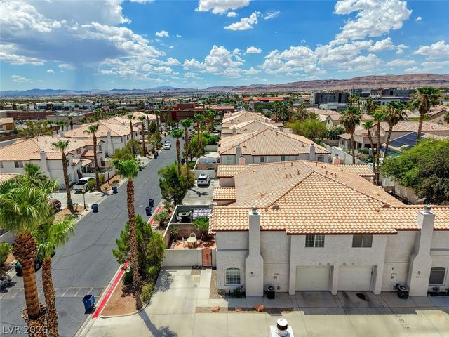 3923 Starfield Lane, Las Vegas, NV 89147