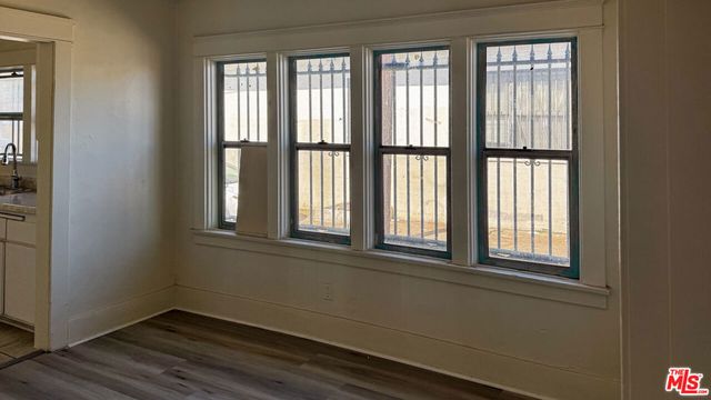 624 E 49th Street, Los Angeles, CA 90011