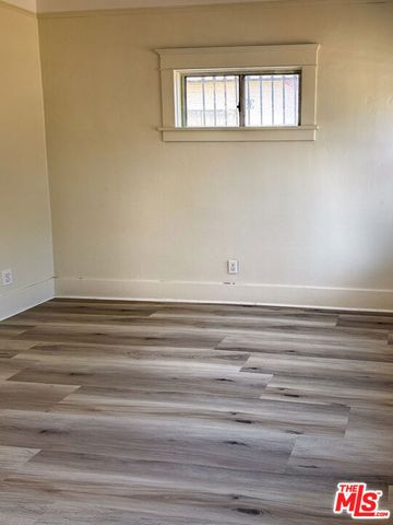 624 E 49th Street, Los Angeles, CA 90011