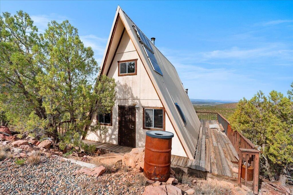 Image 2 of property listing at 4671 W Cedar Heights Road, Chino Valley, AZ 86323