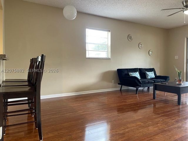 4167 NW 90th Ave 101, Coral Springs, FL 33065