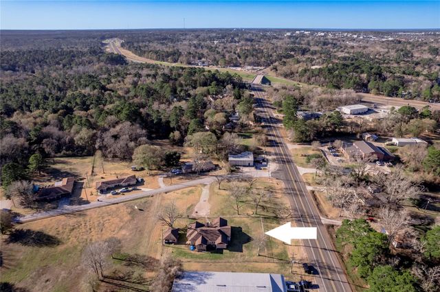 2201 Badger Lane, Huntsville, TX 77320