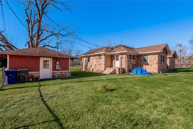 2201 Badger Lane, Huntsville, TX 77320