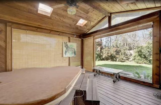 2700 Kerrybrook LN, Austin, TX 78757