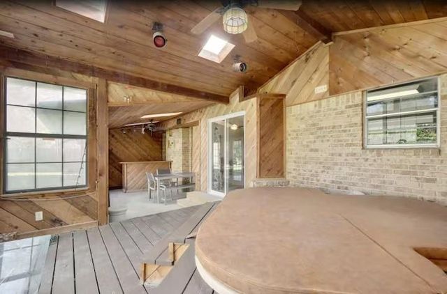 2700 Kerrybrook LN, Austin, TX 78757