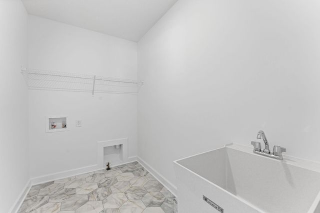 274 6th Street NW, Delano, MN 55328