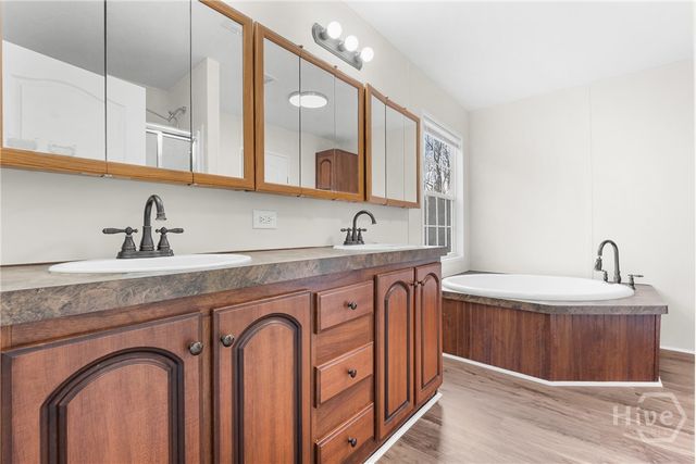 661 Quail Dr, Ludowici, GA 31316