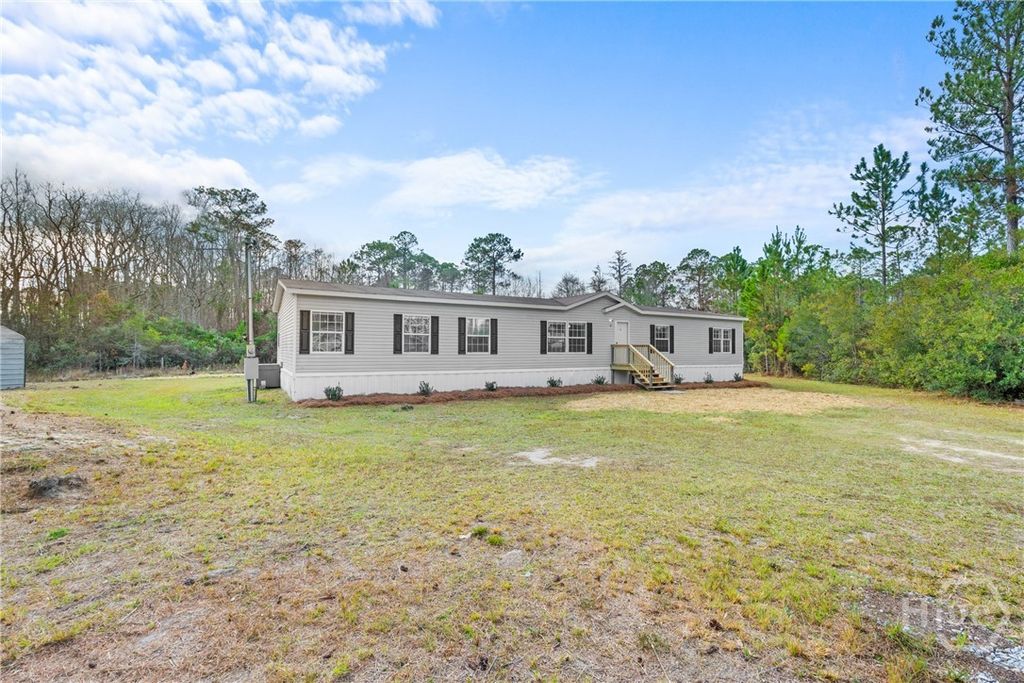 661 Quail Dr, Ludowici, GA 31316
