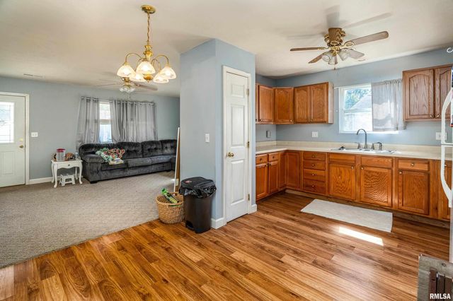 902 N TAFT Street, Marion, IL 62959