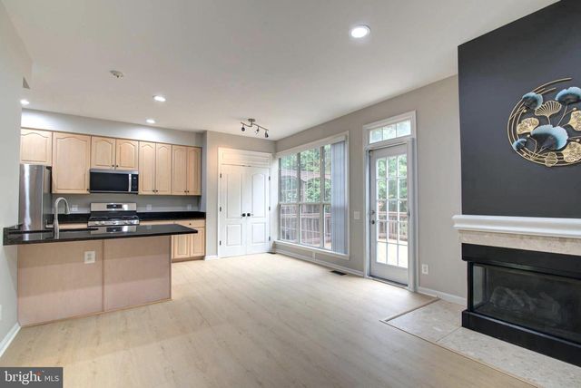 20867 TRINITY SQ, Sterling, VA 20165