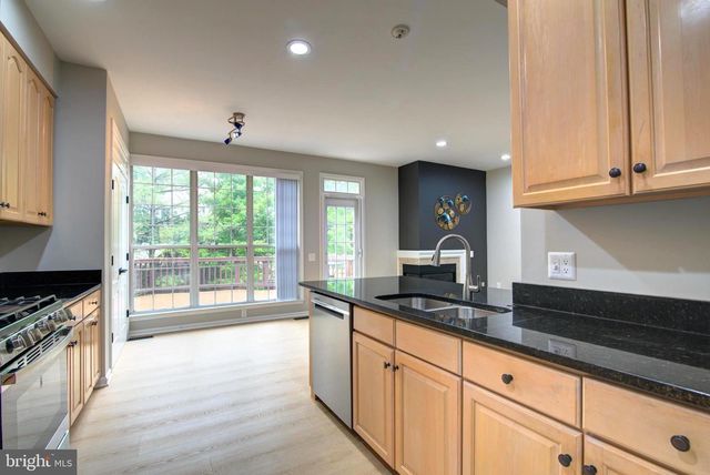 20867 TRINITY SQ, Sterling, VA 20165