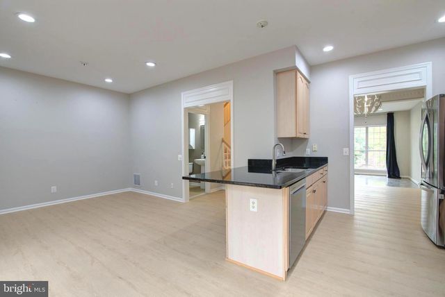 20867 TRINITY SQ, Sterling, VA 20165