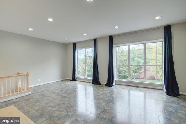 20867 TRINITY SQ, Sterling, VA 20165