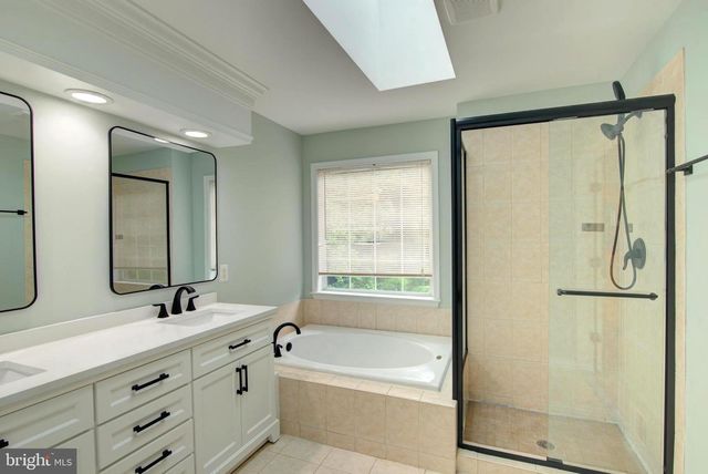 20867 TRINITY SQ, Sterling, VA 20165