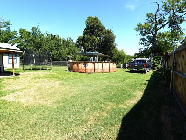 3931 Forbes Street, Fort Worth, TX 76105