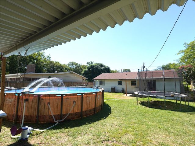 3931 Forbes Street, Fort Worth, TX 76105