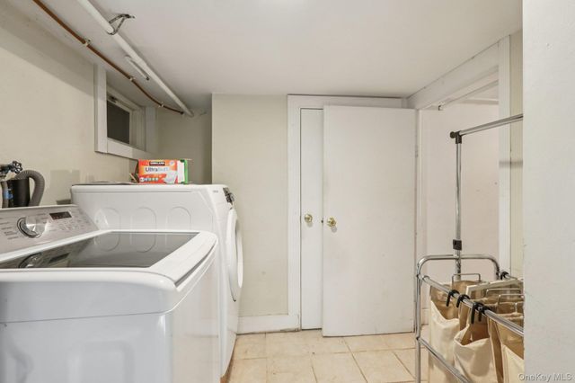 65 W Washington Avenue, Pearl River, NY 10965