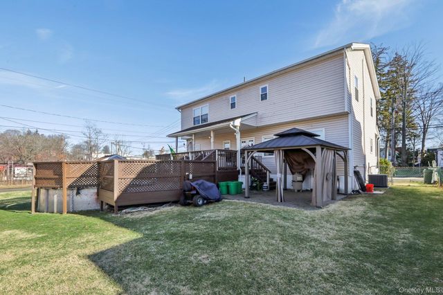 65 W Washington Avenue, Pearl River, NY 10965