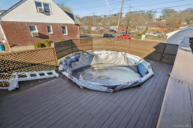 65 W Washington Avenue, Pearl River, NY 10965