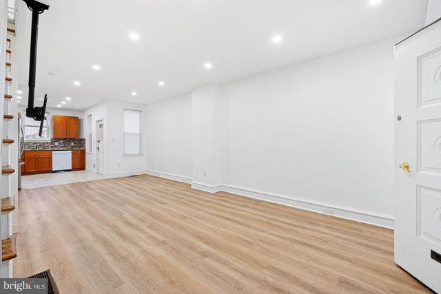 3870 FRANKFORD AVE, Philadelphia, PA 19124