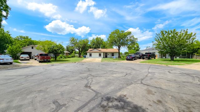 1941 Houghton Road, Dallas, TX 75217